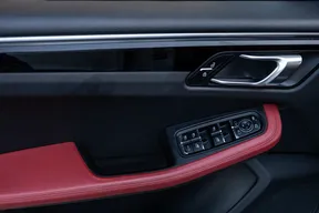 Porsche Macan 2021