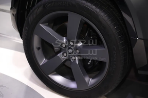 Land Rover Defender 110 2025