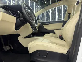 Tesla Model X 2018