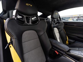 Porsche Cayman 718 GT4 2020