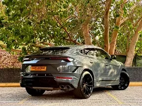 Lamborghini Urus 2023