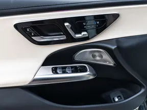 Mercedes-Benz E-Class 300 2024