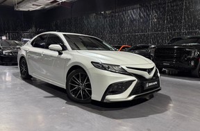 Toyota Camry 2024