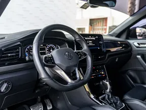Volkswagen T-Roc 2023