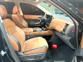 Nissan Pathfinder 2024