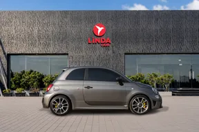 Abarth 695 2024