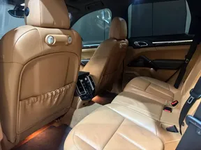 Porsche Cayenne GTS 2013