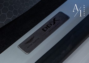 Aston Martin DBX 2023