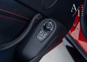 Aston Martin V8 Vantage 2022