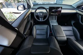 Tesla Model Y Long Range 2023