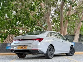 Hyundai Elantra / Avante 2022