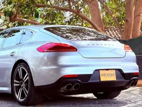 Porsche Panamera 4S 2014