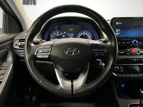 Hyundai i30 2021
