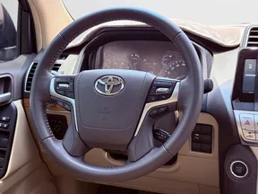 Toyota Land Cruiser Prado 2023