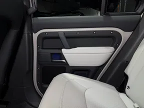 Land Rover Defender 110 2026