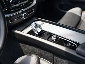 Volvo XC60 2024
