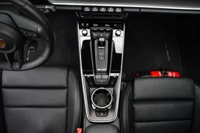 Porsche 911 Turbo S 2023