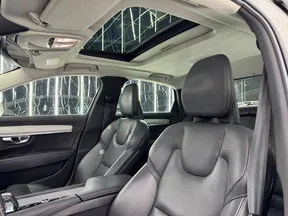 Volvo S90 2022