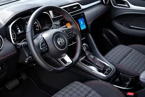 MG ZS 2025