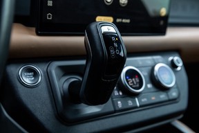 Land Rover Defender 110 2024