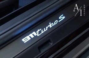 Porsche 911 Turbo S 2023