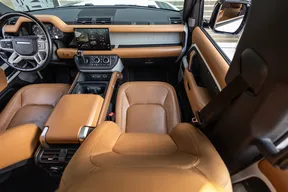Land Rover Defender 130 2023