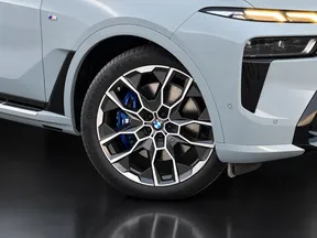 BMW X7 40 2023