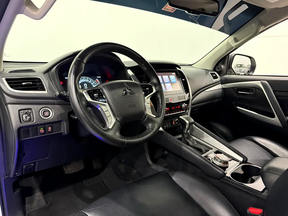 Mitsubishi Pajero Sport / Montero Sport / Shogun Sport 2023