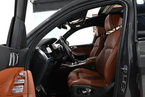 BMW X7 40 2022