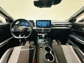 Ford Mustang 2024