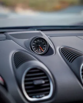 Porsche Cayman 718 GT4 2020