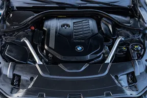 BMW 7 Series 740L 2021