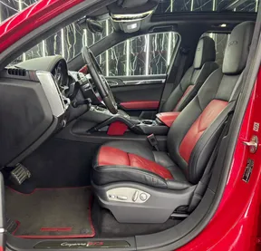 Porsche Cayenne GTS 2016