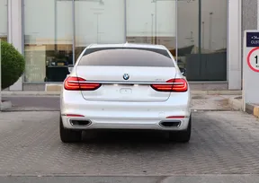 BMW 7 Series 730 2019