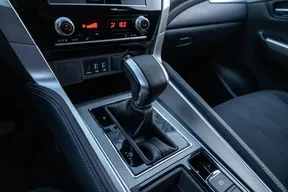 Mitsubishi Montero Sport 2025