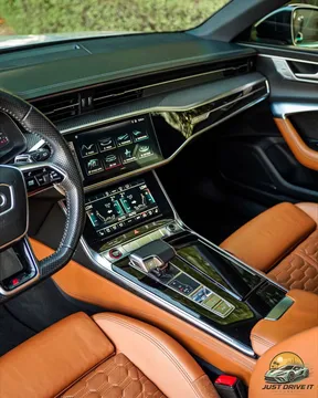 Audi RS6 2021