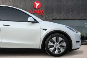 Tesla Model Y Long Range 2024