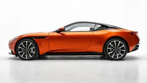 Aston Martin DB11 2017