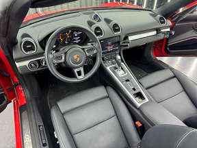 Porsche Boxster 718 2024