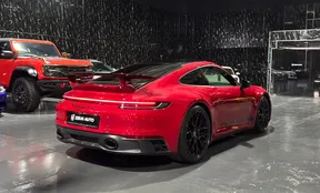 Porsche 911 Carrera GTS 2024