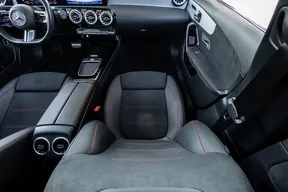 Mercedes-Benz A-Class 200 2024