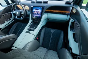 BYD Yangwang U8 2024