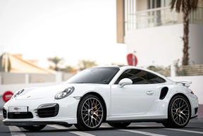 Porsche 911 Turbo S 2015
