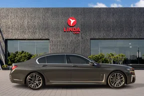 BMW 7 Series 730L 2021
