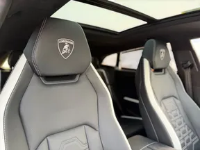 Lamborghini Urus 2025