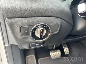 Mercedes-Benz GLA 200 2015