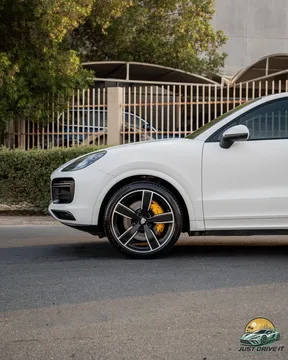 Porsche Cayenne S Coupé 2020