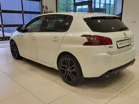 Peugeot 308 2021