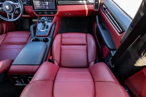 Porsche Cayenne GTS 2021