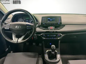 Hyundai i30 2022
